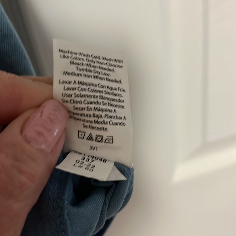 3X SUPER SOFT & COMFORTABLE TOP! NWOT!π - Picture 4 of 4